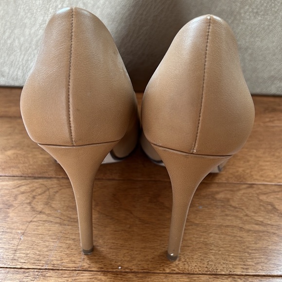 Nude Heel - Picture 3 of 5